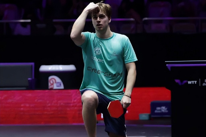 屡次在内线 屡次在内线